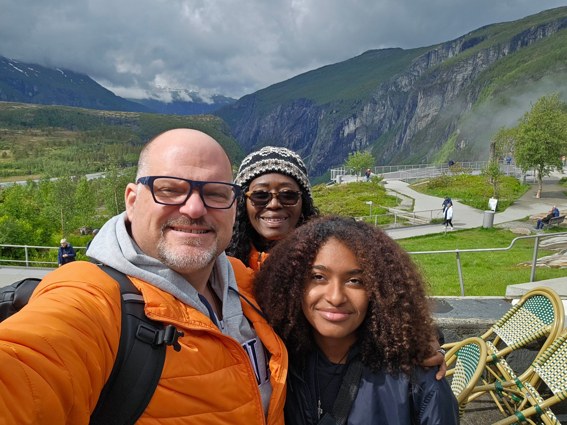Hiking in Norway with family